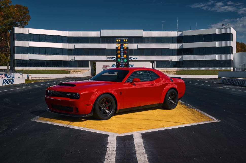 Dodge challenger на радиоуправлении